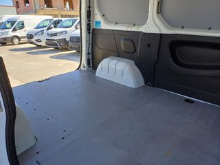 Opel Vivaro 2018 L1-thumb-13