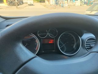 Peugeot 308 2008-thumb-4