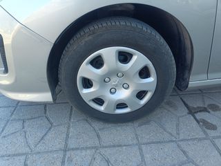 Peugeot 308 2008-thumb-11