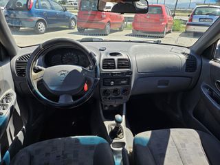 Hyundai Accent 2003-thumb-8