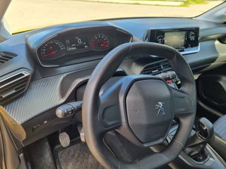 Peugeot 208 2021 1.2 PURETECH 75 LIKE-thumb-9