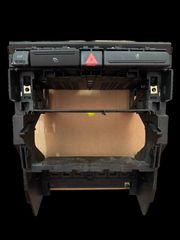 ΠΩΛΕΙΤΑΙ ΚΟΝΣΟΛΑ ΓΙΑ AUDI A4 B6 2004 1.6-thumb-1