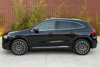 Mercedes-Benz GLA 250 2024 AMG LINE! PREMIUM PACK! MULTIBEAM! PANORAMA! FACELIFT!-thumb-8
