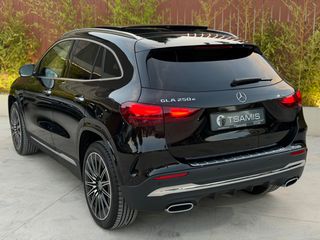 Mercedes-Benz GLA 250 2024 AMG LINE! PREMIUM PACK! MULTIBEAM! PANORAMA! FACELIFT!-thumb-14