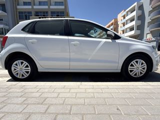 Volkswagen Polo 2015-thumb-1