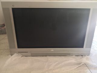 Philips τηλεόραση 32 ιντσών 100hz παλαιότερης τεχνολογίας