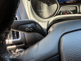 Ford Focus 2016 •FULL EXTRA •TITANIUM-thumb-9