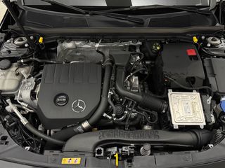 Mercedes-Benz CLA 200 2021 RESERVE 4MATIC 8G-CDT AMG-thumb-33