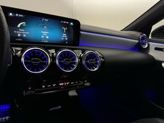 Mercedes-Benz CLA 200 2021 RESERVE 4MATIC 8G-CDT AMG-thumb-18