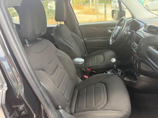 Jeep Renegade 2016 Dawn Of Justice Black edition-thumb-24