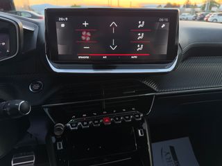 Peugeot 2008 2021 PURETECH 130 S&S EAT8 GT PANORAMA AUTOMATO-thumb-44