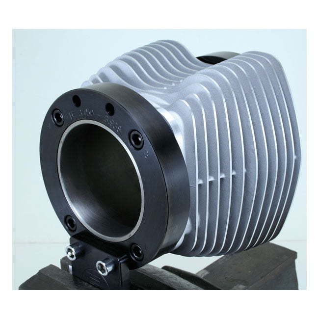 George's Garage, cylinder torque plates