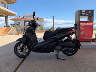 Piaggio Beverly 300 2022 S-thumb-6