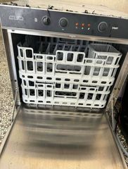 Πλυντήριο ποτηριών-πιάτων σε άριστη κατάσταση