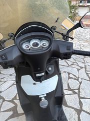 Sym HD2 200 2012-thumb-2