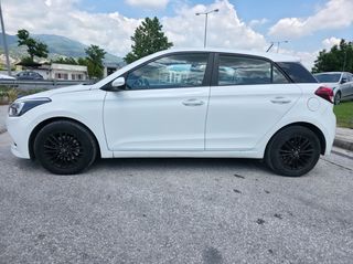 Hyundai i 20 2017 1.1 CRDI CLASSIC-thumb-4