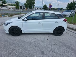 Hyundai i 20 2017 1.1 CRDI CLASSIC-thumb-5