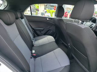 Hyundai i 20 2017 1.1 CRDI CLASSIC-thumb-19