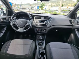 Hyundai i 20 2017 1.1 CRDI CLASSIC-thumb-22