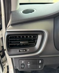 Kia Stonic 2019-thumb-17