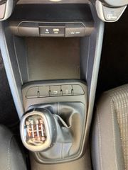 Kia Stonic 2019-thumb-21