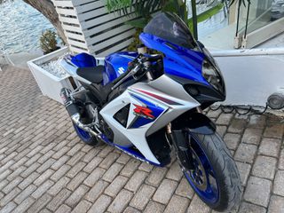 Suzuki GSXR 1000 2009-thumb-4