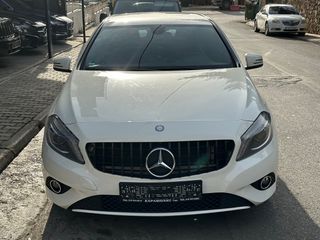Mercedes-Benz A 180 2013 Euro 6 Urban-thumb-3