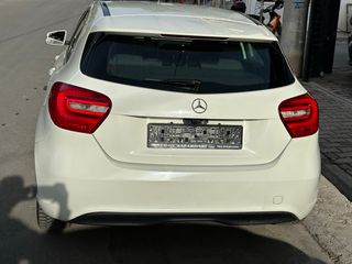 Mercedes-Benz A 180 2013 Euro 6 Urban-thumb-6