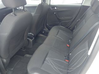 Peugeot 208 2014 1.2  82 ACTIVE-thumb-7