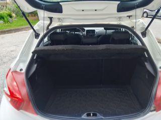 Peugeot 208 2014 1.2  82 ACTIVE-thumb-10