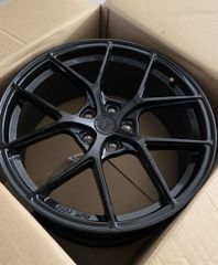 Ζάντες Japan Racing SL01 Flow form super light 19x8.5 ET40 5x112