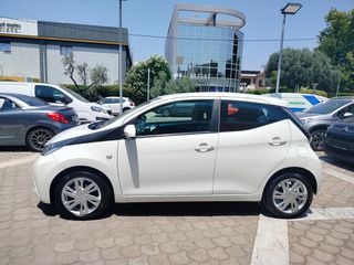 Toyota Aygo (X) 2015 X-PLAY - AUTOMATIC-thumb-1