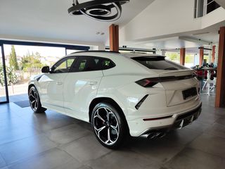 Lamborghini Urus 2019 V8-thumb-3