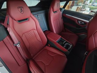 Lamborghini Urus 2019 V8-thumb-44