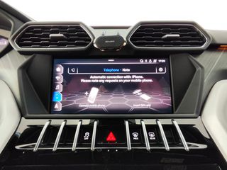Lamborghini Urus 2019 V8-thumb-54