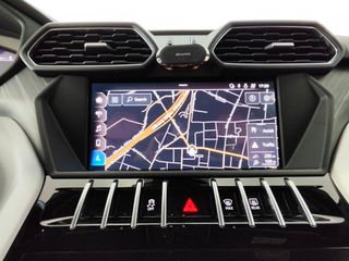 Lamborghini Urus 2019 V8-thumb-55