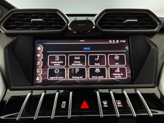 Lamborghini Urus 2019 V8-thumb-56