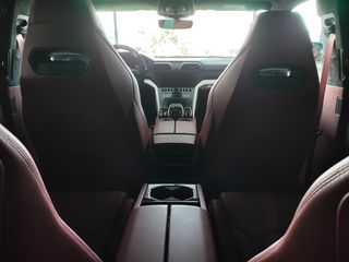 Lamborghini Urus 2019 V8-thumb-18