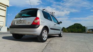 Renault Clio 2003-thumb-2
