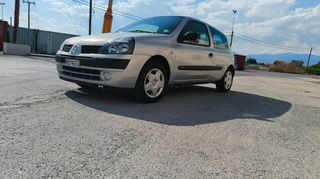 Renault Clio 2003-thumb-12