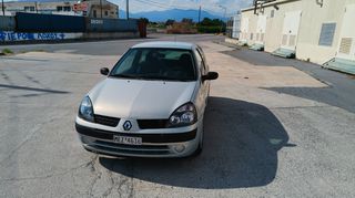 Renault Clio 2003-thumb-13