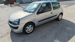 Renault Clio 2003-thumb-14