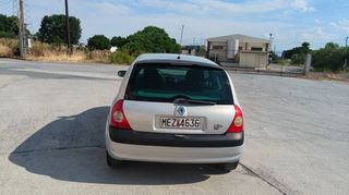 Renault Clio 2003-thumb-15