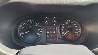 Renault Clio 2003-thumb-16