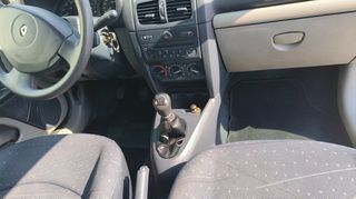 Renault Clio 2003-thumb-19