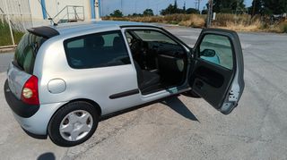 Renault Clio 2003-thumb-22