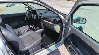 Renault Clio 2003-thumb-23