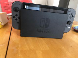 Nintendo Switch 32GB (2019 Edition) Grey