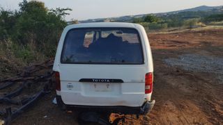 TOYOTA HIACE ΤΖΑΜΟΠΟΡΤΑ-thumb-2