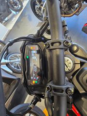 Ducati Hypermotard 2025 ω2-thumb-1